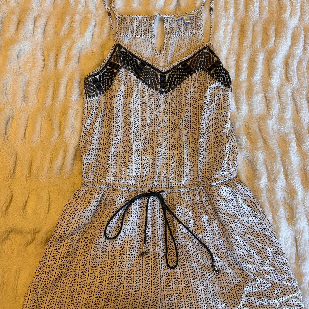 Black and White Patterned Sleeveless Dress
